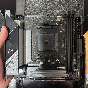 asrock b550 phantom gaming itx (애즈락 b550 팬텀 itx 메인보드)