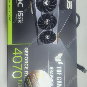 급매 그래픽카드 ASUS Gaming 지포스 RTX 4070 Ti SUPER O16G OC 팝니다