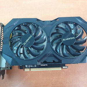 기가바이트 윈드포스 GTX950 2GB 그래픽카드 팝니다