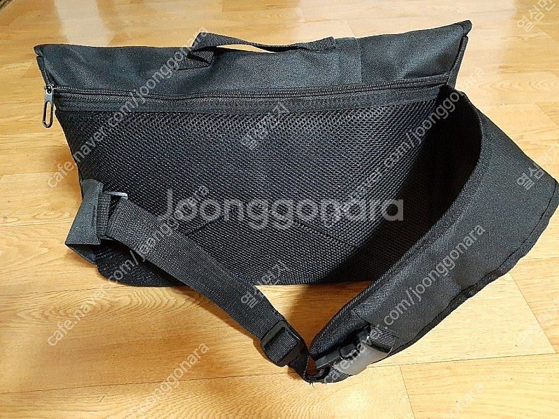가방새거입니다 남여공녀 사이즈넉넉해 여러가지 사용해요 ...--1