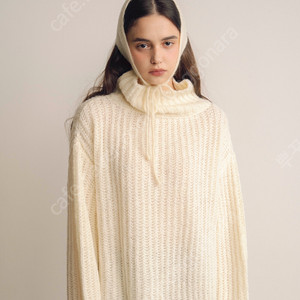 새상품) 오브네어 RITA TURTLENECK KNIT(아이보리)