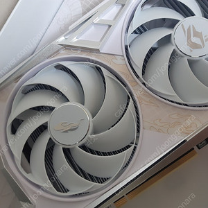 컬러풀 4070ti super 불칸 용에디션 그래픽카드