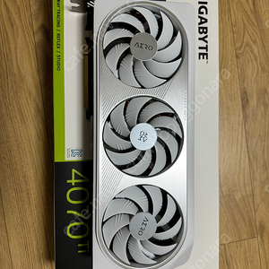 GIGABYTE RTX4070TI AERO