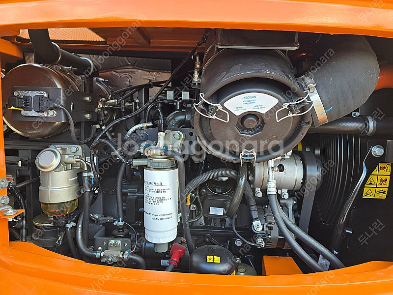 두산 DX100W-7 2024년식 가동43시간 집게 타...--5