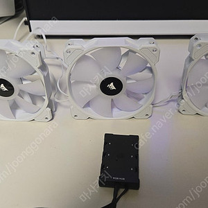 커세어 SP120 RGB ELITE WHITE 120mm 팬 3개 컨트롤러 포함!