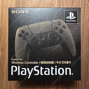 PS5 듀얼센스 30주년 한정판