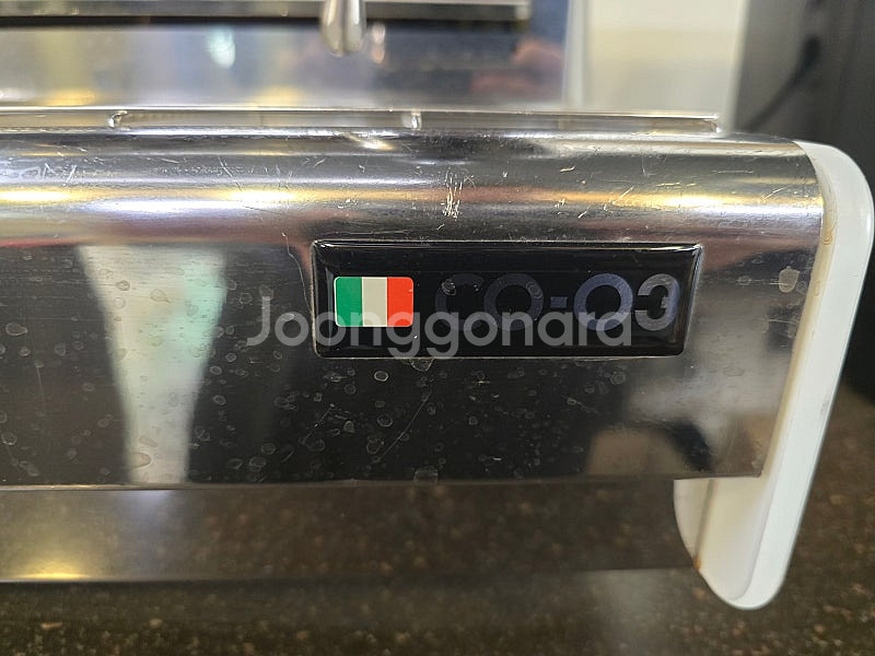 커피머신 씨메03 라이트2 그룹팝니다--3