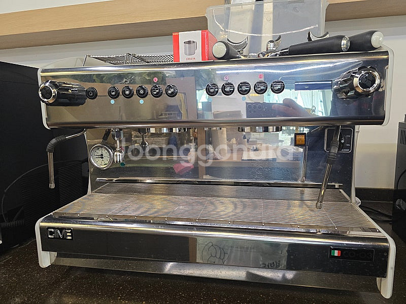 커피머신 씨메03 라이트2 그룹팝니다--6