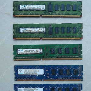 삼성 메모리 (2GB 2Rx8 PC3-10600R-09-10-B0-D2 )