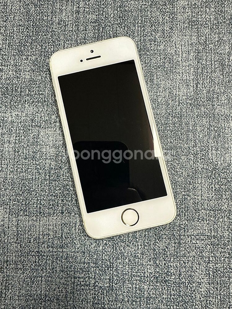 아이폰5S 16기가 실버 상태좋은 단말기 8만원 판매해...--4