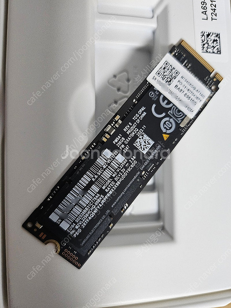 삼성 PM9A1 NVMe SSD 256GB 25000원...--0