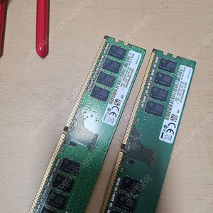 삼성 램 DDR4 8GB (19200) 2개 30000원