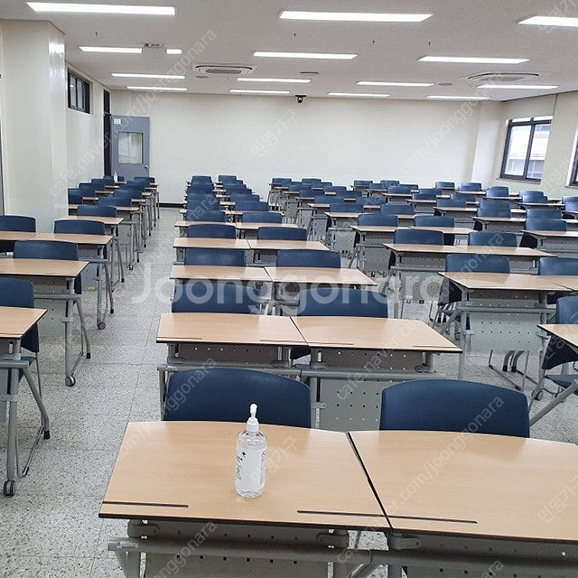 퍼시스 회의용 연수용 수강용 학원용 독서실 세미나실 1인용 테이블 책상 의자--1