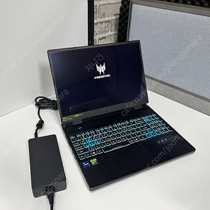 게이밍 노트북 헬리오스 네오 16 PHN16-71-93WL (i9-13900, RTX4060, 32G, 512G) 팝니다.