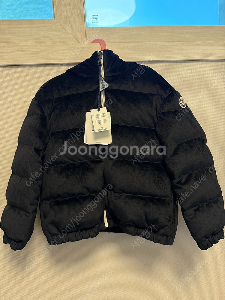 몽클레어 벨벳 패딩 10y--0