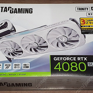 조텍 RTX 4080 super 트리니티 화이트 팝니다