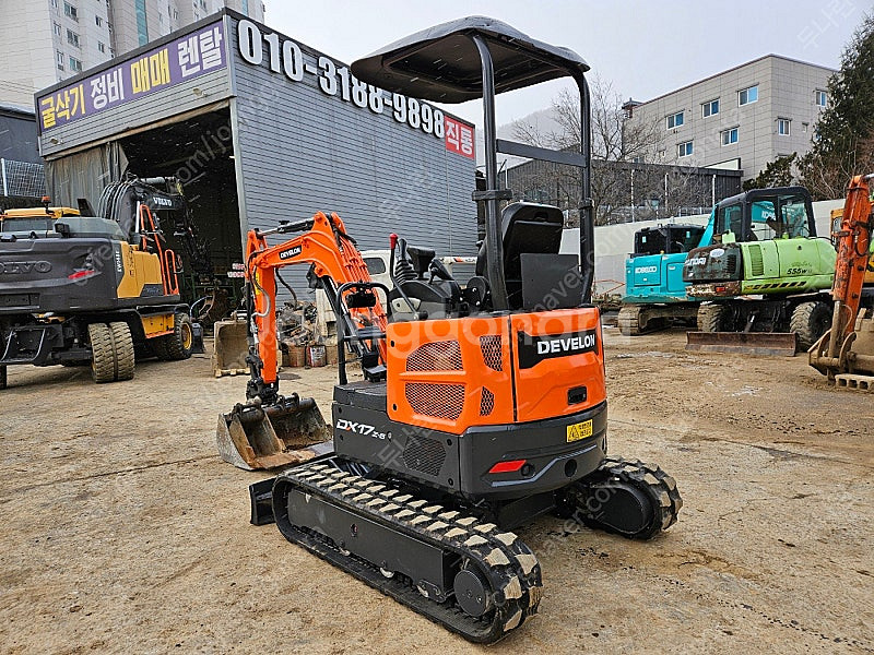 두산 DX17Z 7 2019년식 트랙신품 버켓3종 1.7톤급 미니 중고굴삭기 미니017--4