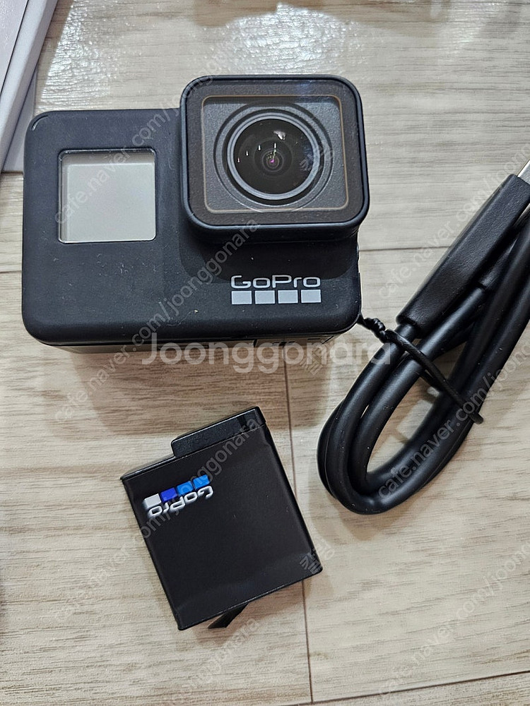 고프로7블랙 싸게팝니다 메모리포함--1