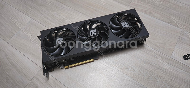 파워컬러 파이터 7900gre 63만 팝니다.--1