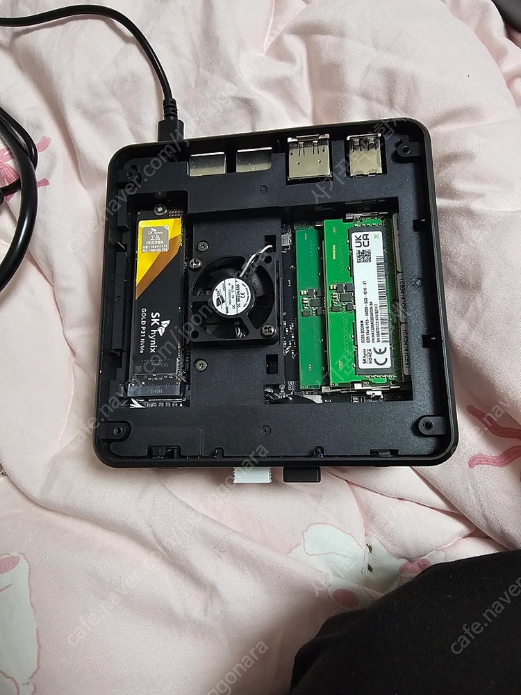 고사양 미니pc 7840hs 사이버펑크 팝니다.--2