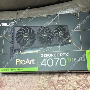 아수스 RTX 4070TI 슈퍼 프로아트