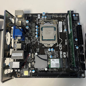 intel i5-6600 cpu 와 DDR4 8g 램 포함된 ITX 보드셋 팝니다. 6만원