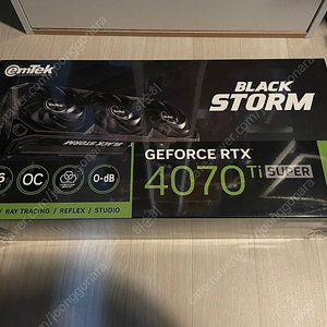 이엠텍 4070 Ti SUPER 16GB (미개봉 새제품)