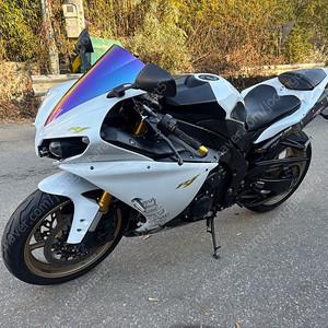 2013년 야마하 yzf-r1 빅뱅r1