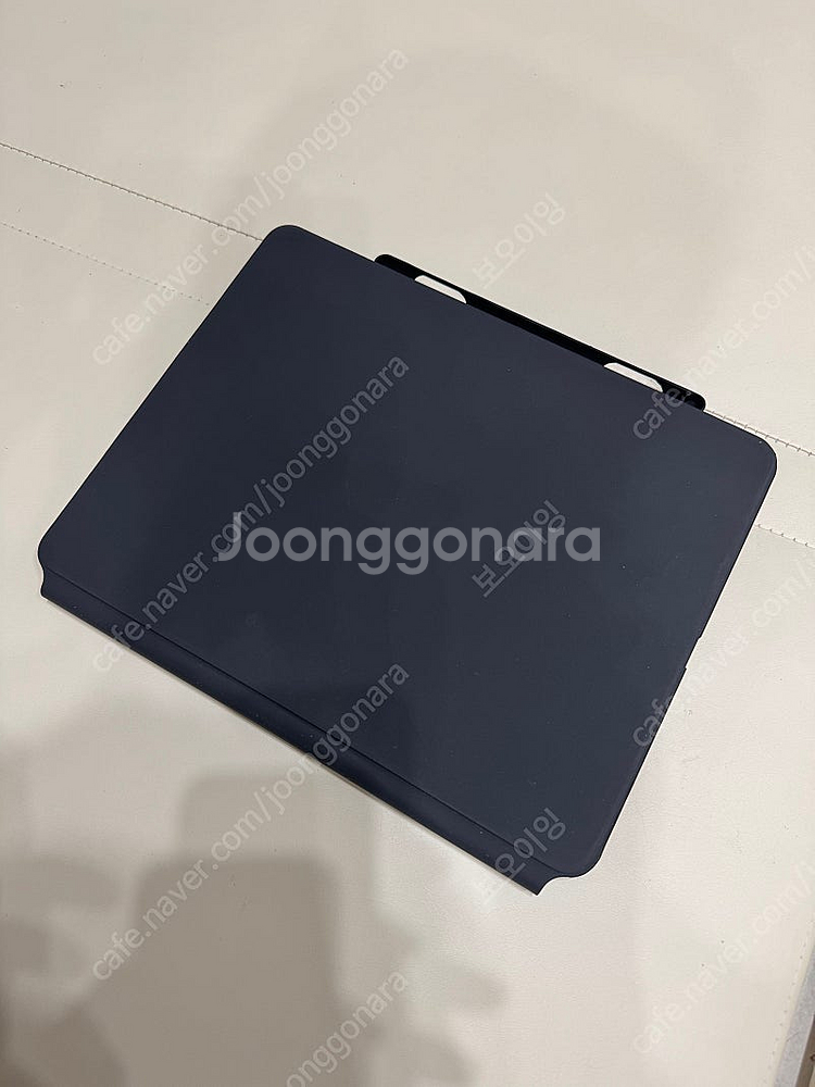 아이패드프로 12.9 m1 256기가 + 매직키보드 + 파우치--3