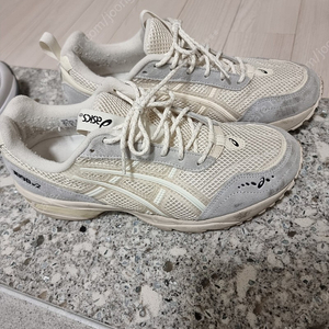 아식스 1090 V2 260 사이즈