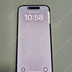 아이폰 15PRO 128기가 화이트 팝니다.