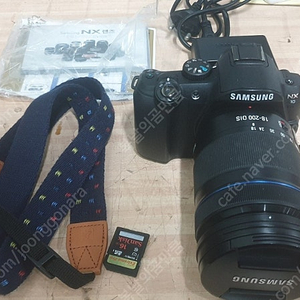 삼성 미러리스 카메라 NX10+NX18-200망원번들