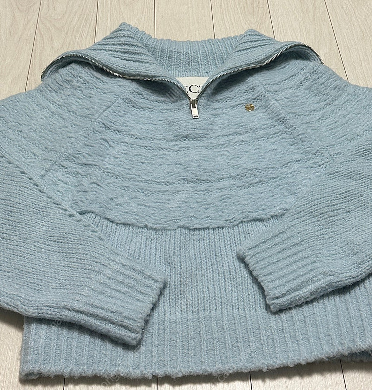 Recto 렉토 태연 니트 고야 버진 울 자카드 집 칼라 베이비 블루--6