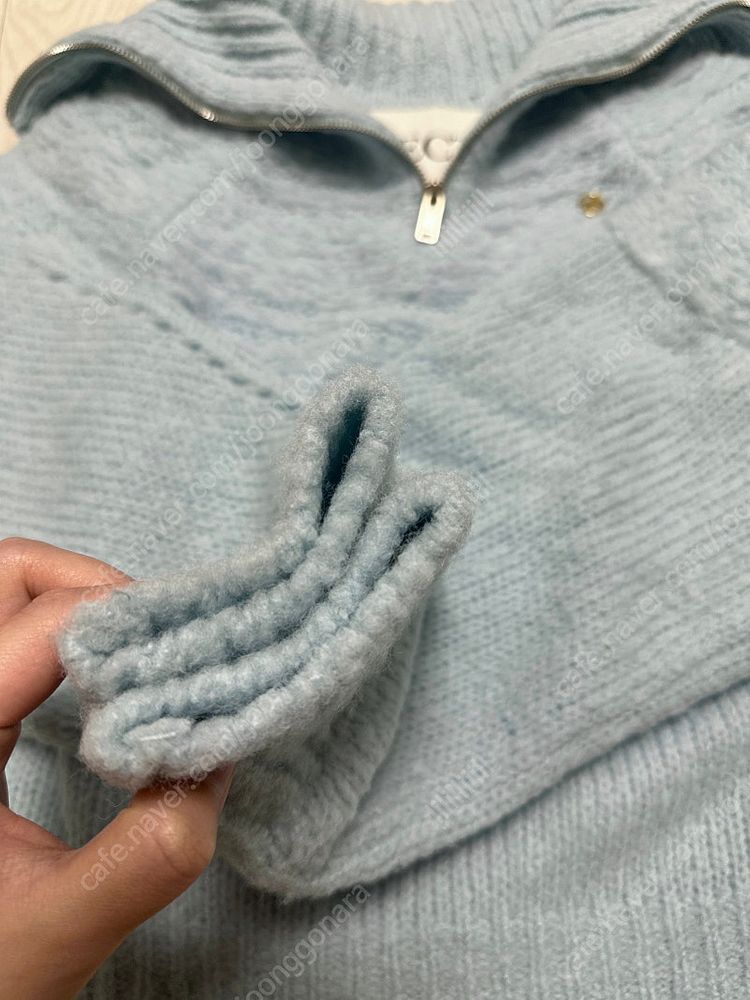 Recto 렉토 태연 니트 고야 버진 울 자카드 집 칼라 베이비 블루--8