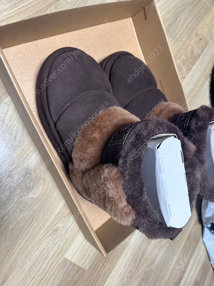 UGG 부츠 230사이즈 판매합니다--1