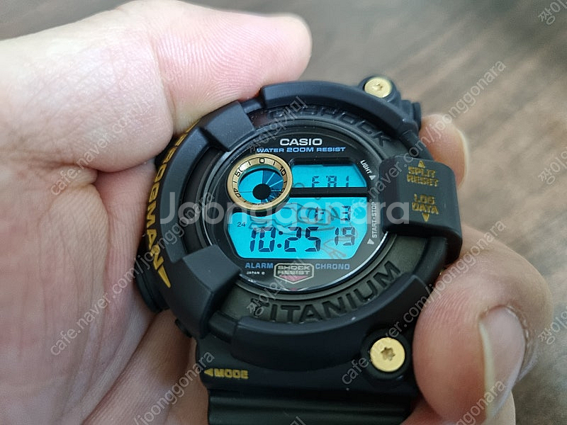 지샥 프로그맨 흑금 DW-8200B--0