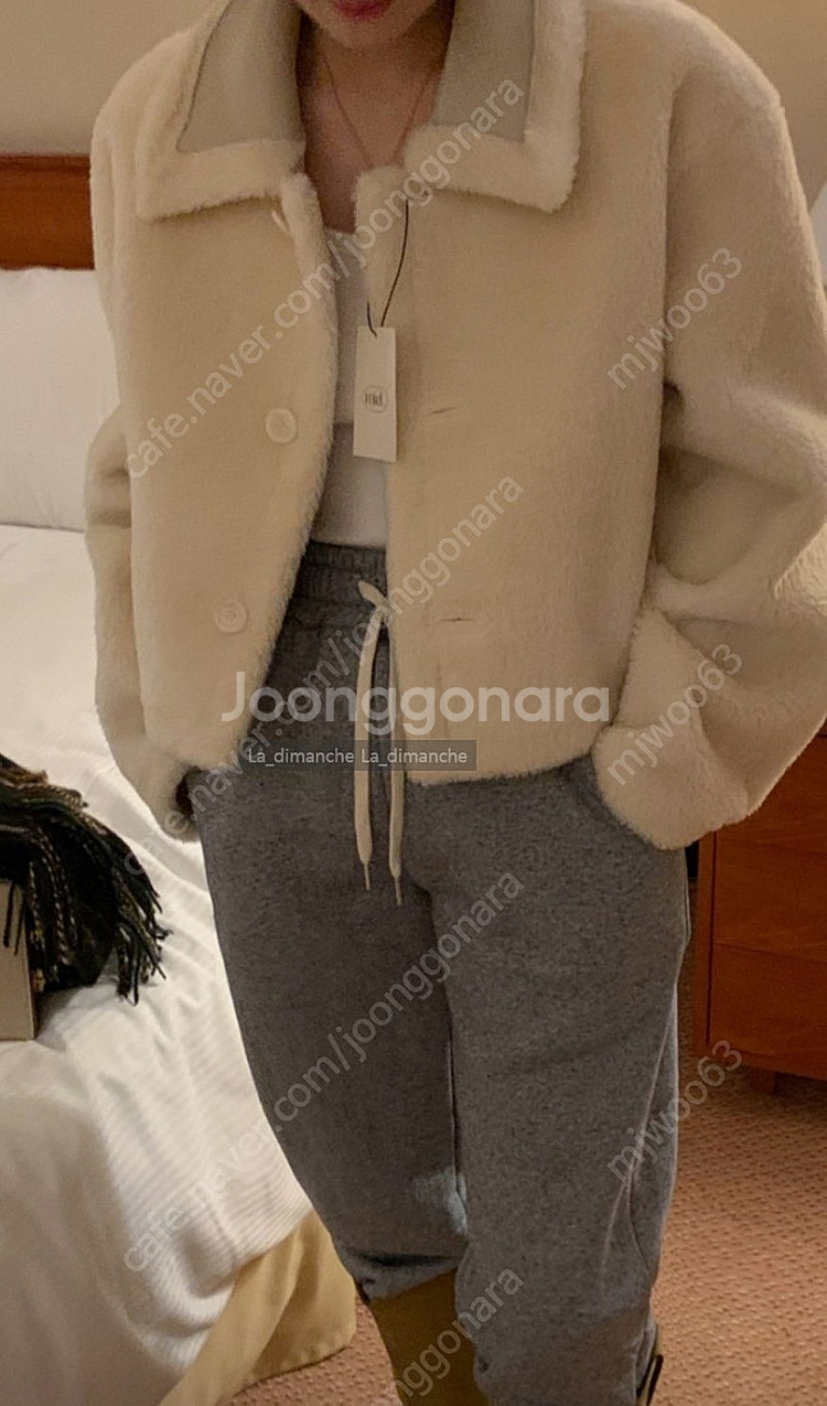 정가16만 미엘 크롭 무스탕 리버시블 버베인 베르가못 어베인--2