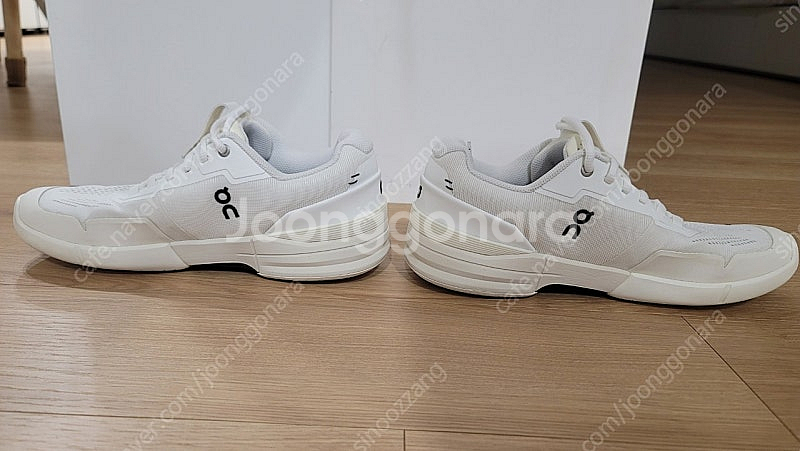 온러닝 더 로저 프로 Roger Pro 테니스화 팝니다 270--3