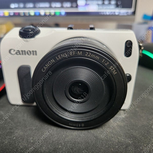 캐논 EOS M 화이트 + 22mm 렌즈 카메라