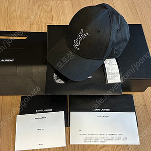 YSL 생로랑 x 뉴에라 콜라보 볼캡 (블랙)