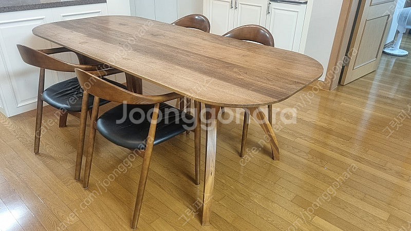 알렉스 뮐러 6인 월넛테이블 식탁 (수도권 배송 포함)--7