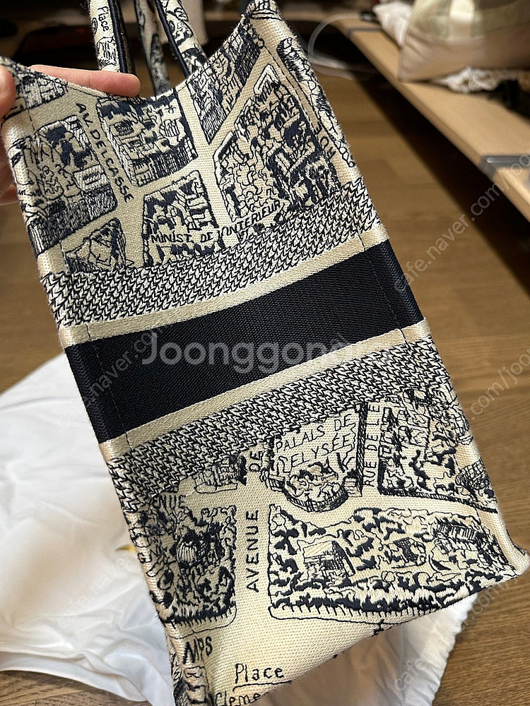 디올 북토트백 라지--2