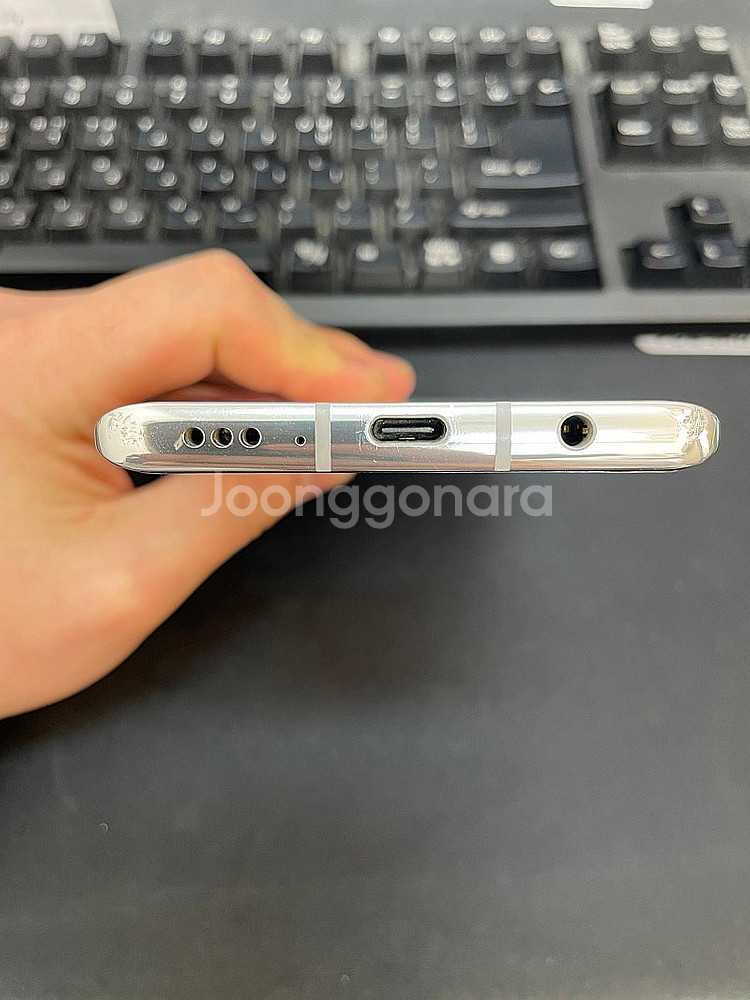 LG벨벳 화이트 128GB 상태좋은 중고13만팝니다.--5