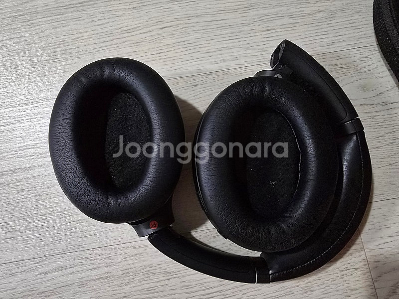 Wh-1000x m3 팝니다--2