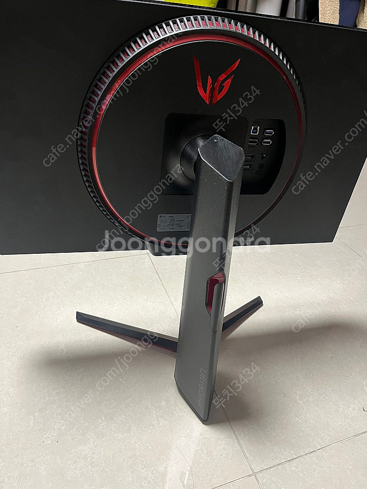 LG 27GP850 모니터--2