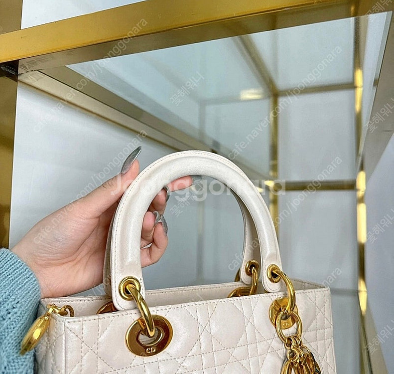 크리스챤디올 레이디디올 미디움 금장백--2