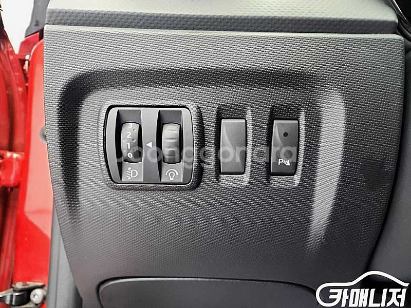 [르노코리아(삼성)]QM3 디젤 1.5 RE 시그니처 소닉 레드 (0톤) 2015 년 중고차 ◆최고의 서비스◆투명한...--9