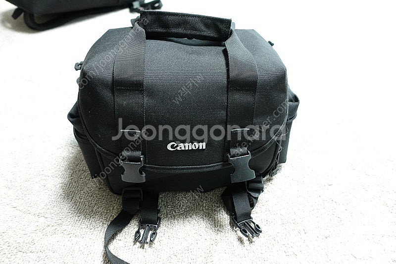캐논 카메라 가방 판매합니다.--2