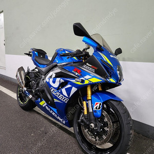 20년식 GSX-R1000R 신차컨디션 판매합니다.