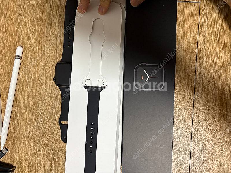 애플워치 se 1세대 40mm 나이키 스페이스그레이--8